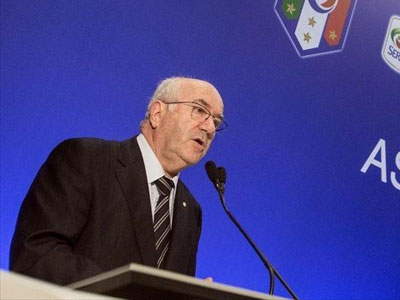 Τιμωρία αποκλεισμού στον πρόεδρο της ιταλικής ομοσπονδίας ποδοσφαίρου