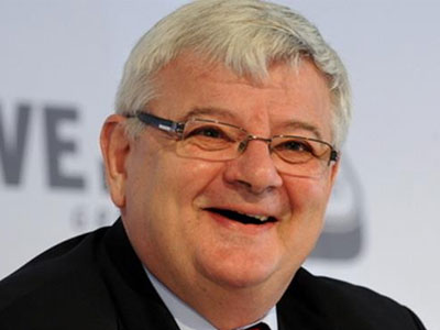 Γιόσκα Φίσερ: «Η Ελλάδα νεκροθάφτης της γερμανικής λιτότητας»