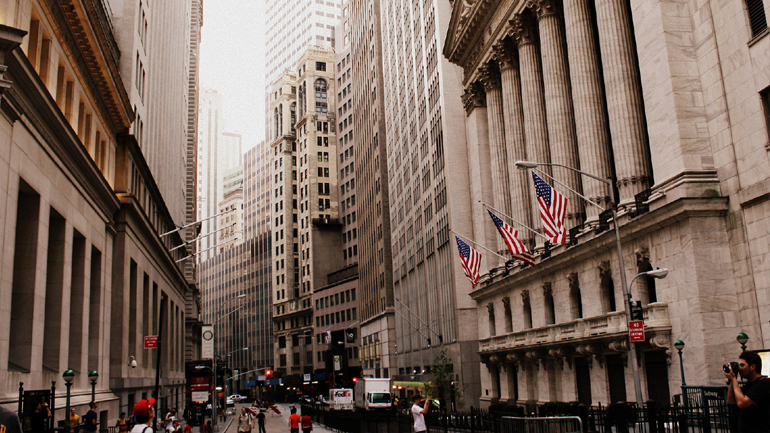 Σε υψηλά τεσσάρων εβδομάδων η Wall Street