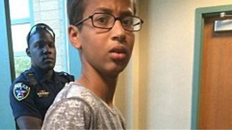 Ο Ομπάμα προσκάλεσε στον Λευκό Οίκο τον 14χρονο μαθητή που συνελήφθη ως τρομοκράτης