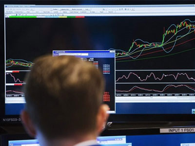 Οριακές διακυμάνσεις στη Wall Street