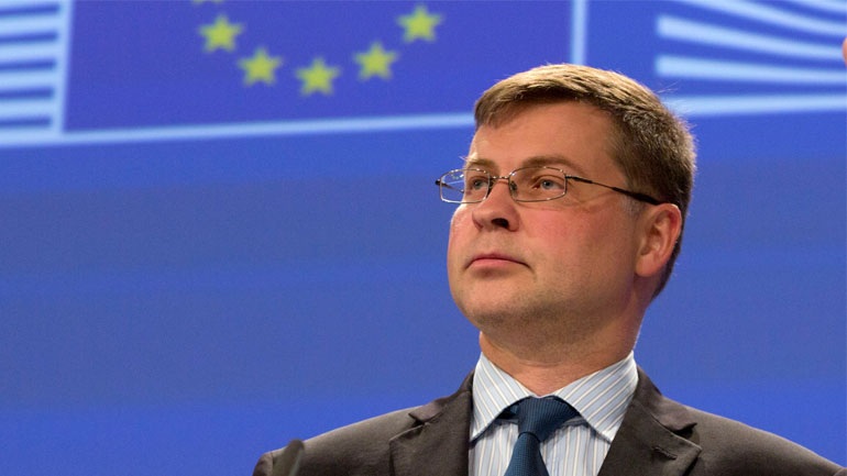 Ντομπρόβσκις: «Άμεσα στην Ελλάδα 800 εκατ. ευρώ από το ΕΣΠΑ»