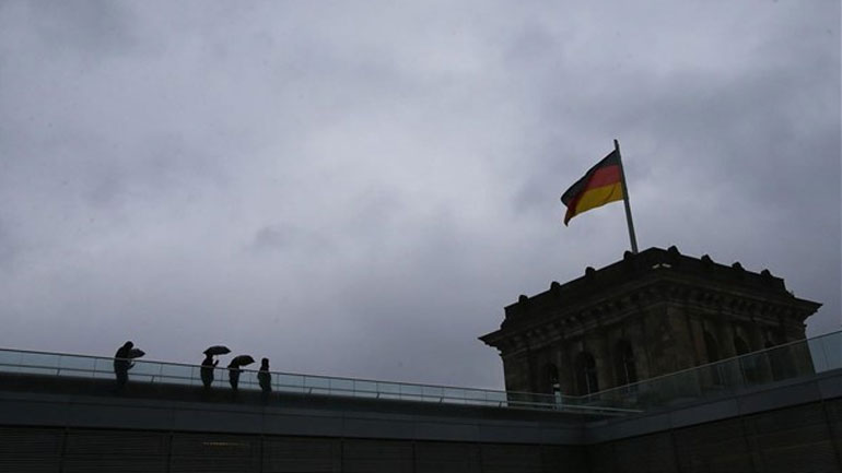 Spiegel: Δαπάνες εκατομμυρίων για την ασφάλεια των γερμανικών πρεσβειών