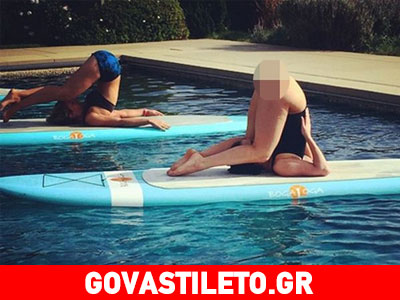 Ποια είναι η τραγουδίστρια που κάνει γιόγκα με αυτό το σέξι μαγιό;