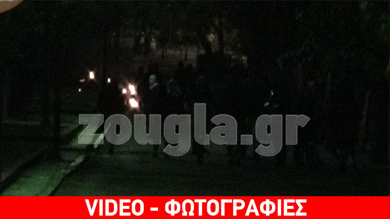 Ένταση και πετροπόλεμος στα Εξάρχεια