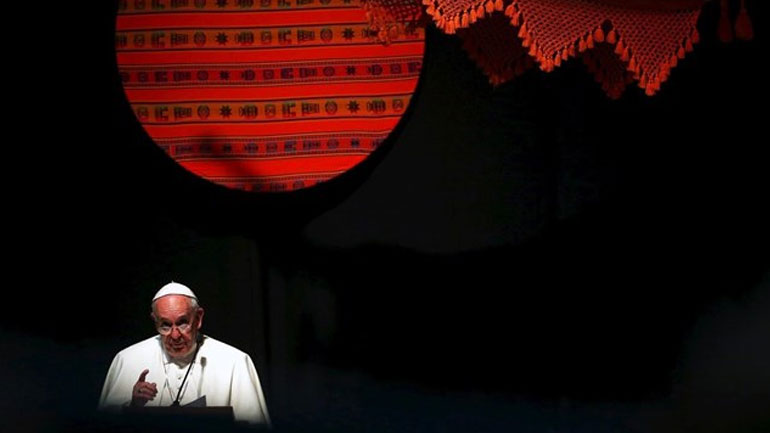 Ομιλία του Πάπα με μηνύματα κατά του καπιταλισμού