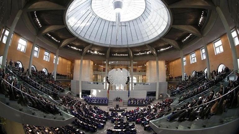 Γερμανία (CDU/CSU): Αμφιβολίες για τις νέες προτάσεις της Ελλάδας