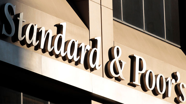 S&P: Σε καθεστώς «επιλεκτικής χρεοκοπίας» οι ελληνικές τράπεζες