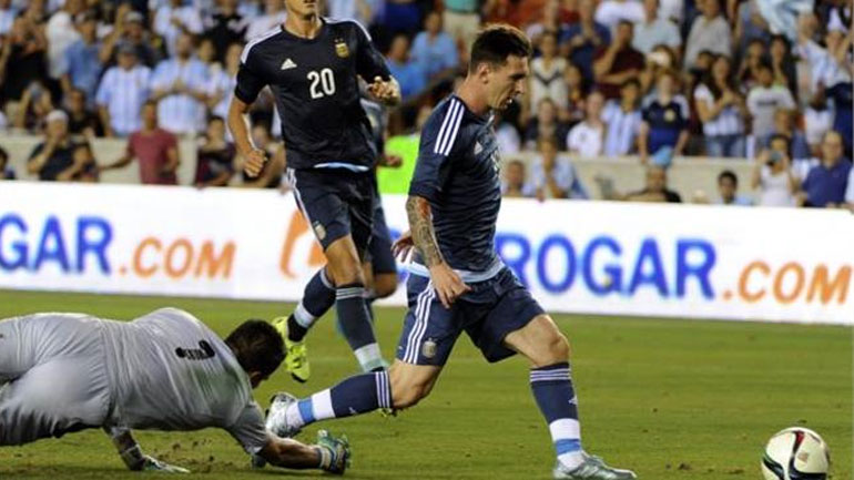 Επτάρα της Αργεντινής με τον Μέσι αναπληρωματικό