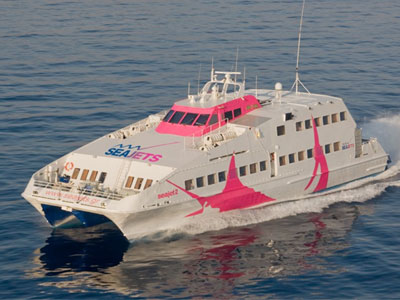 Φολέγανδρος: Ταλαιπωρία για επιβάτες πλοίου λόγω κακοκαιρίας