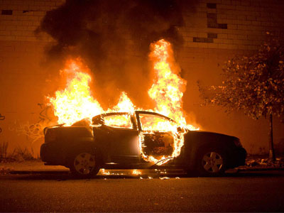 Φωτιά σε αυτοκίνητο στην Καλλιθέα