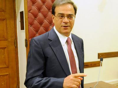 Χαρδούβελης: «Τεμπέληδες το 70% των δημοσίων υπαλλήλων»