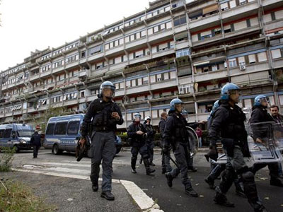 Κάτοικοι της Ρώμης ζητούν να κλείσει κέντρο φιλοξενίας προσφύγων