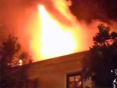 Φωτιά στη ΔΟΥ Γαλατσίου