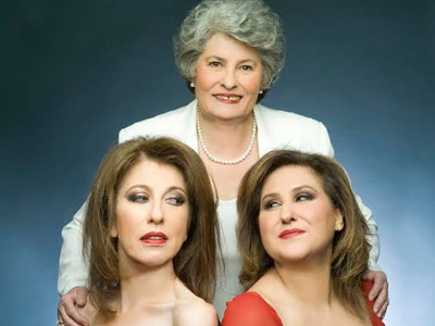 H Μαριώ, η Λένα Αλκαίου και η Άβα Γαλανοπούλου στις «Γραμμές του Έρωτα»