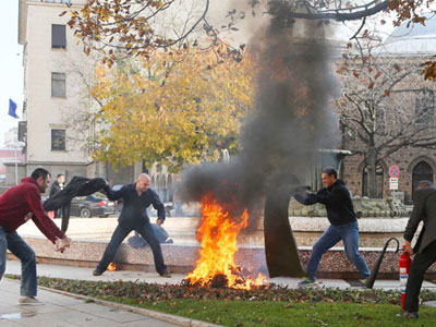 Βουλγαρία: Αυτοπυρπολήθηκε άνδρας στο Σαντάνσκι