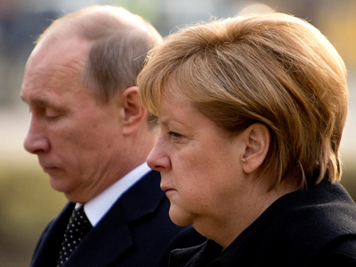 Μέρκελ προς Πούτιν: «Παράνομες οι εκλογές στην ανατολική Ουκρανία»