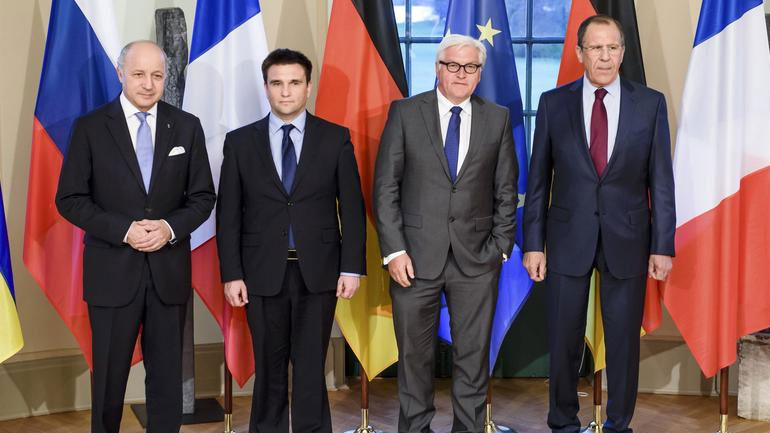 Ουκρανία: Συνέχεια στην απόσυρση βαρέων όπλων