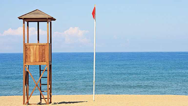 Συνελήφθη ναυαγοσώστης με υλικό σκληρής παιδικής πορνογραφίας