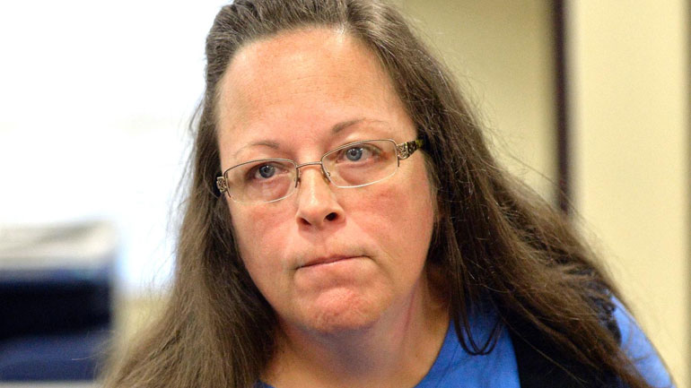 ΗΠΑ: Στη φυλακή υπάλληλος που δεν έβγαζε άδειες γάμου σε ομοφυλόφιλα ζευγάρια