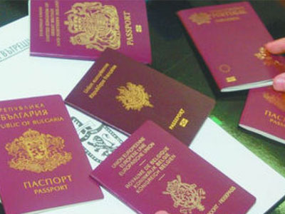 Πάτρα: Εξαρθρώθηκε σπείρα που έφτιαχνε πλαστά διαβατήρια