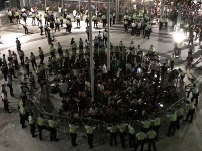 Χονγκ Κονγκ: Συγκρούσεις ανάμεσα σε φοιτητές και αστυνομικούς