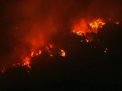 Ολονύχτια μάχη με τις φλόγες στη Φθιώτιδα