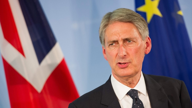 Φ. Χάμοντ: Η Ρωσία εφαρμόζει «ασύμμετρο πόλεμο» στη Συρία