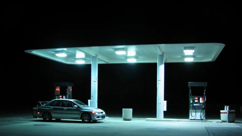 Ληστείες σε πρατήρια καυσίμων σε Παλλήνη και Ν. Μάκρη