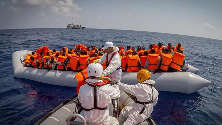 Εκατοντάδες μετανάστες διέσωσε η ακτοφυλακή της Λιβύης
