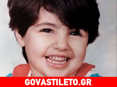 Ποια είναι η sexy Ελληνίδα τραγουδίστρια που βλέπετε στη φωτογραφία σε μικρή ηλικία;