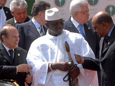 Γκάμπια: Επέστρεψε στη χώρα ο πρόεδρος, μετά την αποτυχημένη απόπειρα πραξικοπήματος