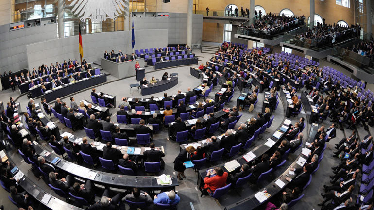 Γερμανία: Αντιδράσεις των κομμάτων στην ελληνική διεκδίκηση επανορθώσεων