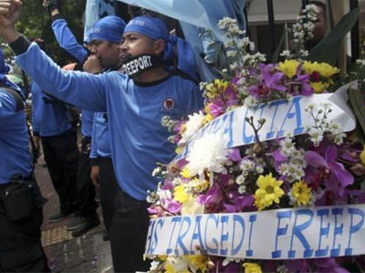 Ινδονησία: 18 άτομα σκοτώθηκαν σε κατάρρευση παράνομου χρυσωρυχείου