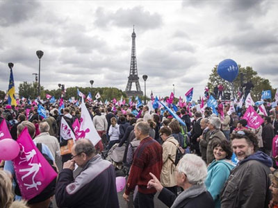 Γαλλία: Διαδηλώσεις κατά της τεχνητής γονιμοποίησης για τα ομόφυλα ζευγάρια γυναικών