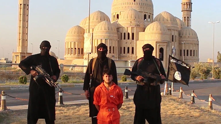 Τουρκικής καταγωγής ο σκηνοθέτης των αποτρόπαιων εκτελέσεων του Χαλιφάτου