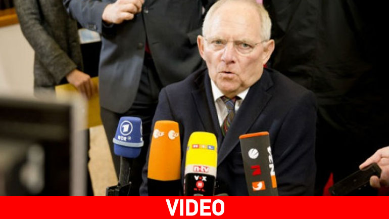 Σόιμπλε: «Η όποια κίνηση γίνει, πρέπει να έρθει από την πλευρά της Ελλάδας» Σόιμπλε: «Η όποια κίνηση γίνει, πρέπει να έρθει από την πλευρά της Ελλάδας»