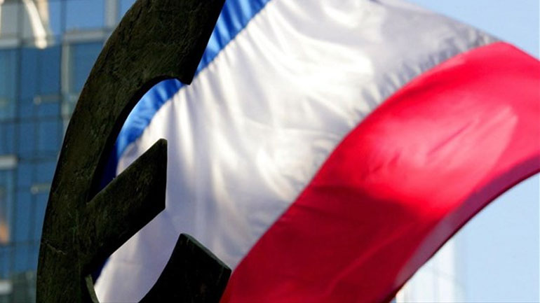Υπέρ της εξόδου της Ελλάδας από το ευρώ ένας στους δύο Γάλλους