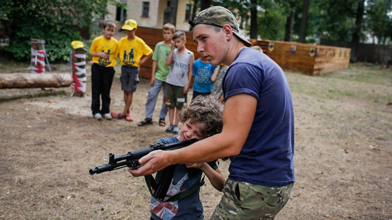Ουκρανία: Απαγορεύτηκε η κυκλοφορία 38 ρωσικών βιβλίων