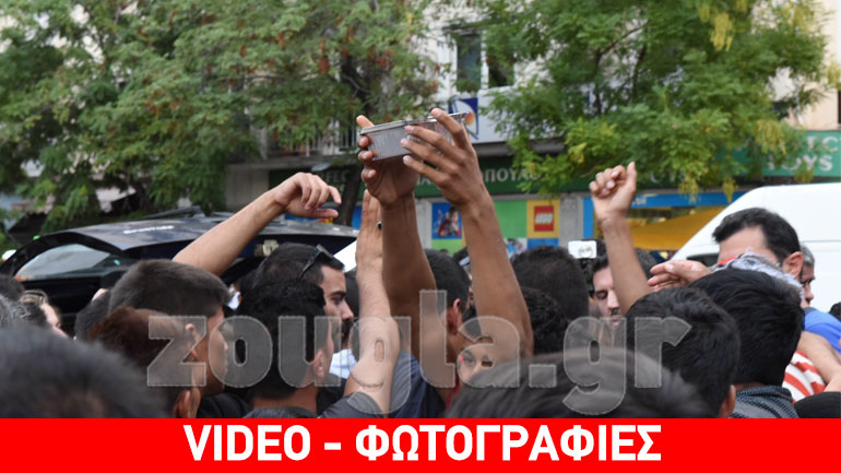 Κοινωνική κουζίνα για τους πρόσφυγες στην πλατεία Βικτωρίας