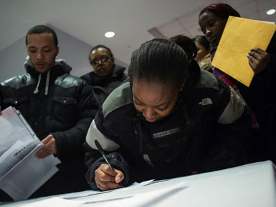 ΗΠΑ: Απρόσμενη αύξηση των αιτήσεων για επίδομα ανεργίας