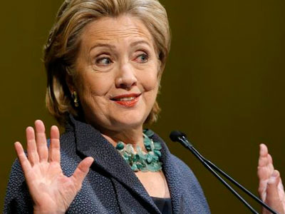 Κλίντον: «Στις αρχές του 2015 θα ανακοινώσω αν θα είμαι υποψήφια»