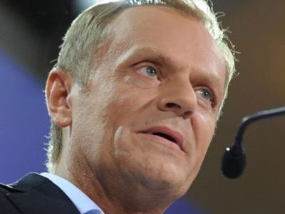 Πολωνία: Ο πρωθυπουργός καλύπτει τον κεντρικό τραπεζίτη