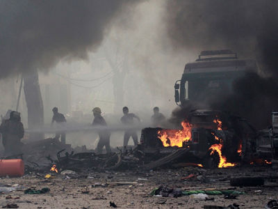 Μαλαισία: Ένας νεκρός και 13 τραυματίες από έκρηξη χειροβομβίδας