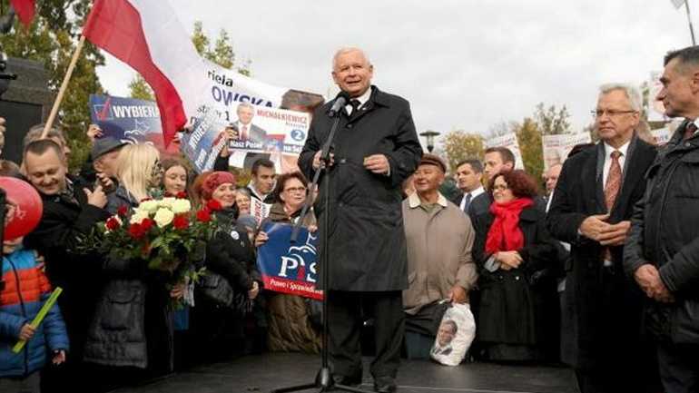 Πολωνία: Σάρωσε στις εκλογές το «Νόμος και Δικαιοσύνη»