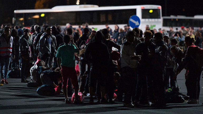Η Γερμανία «πνίγεται» από τη νέα μαζική εισροή μεταναστών