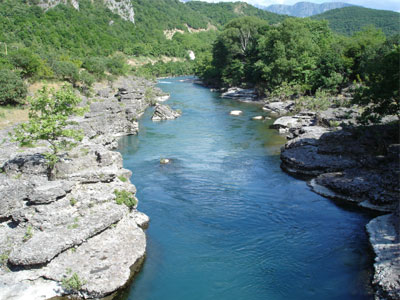 Αλβανία: Διαμαρτυρία για ενδεχόμενη εκτροπή υδάτων του Αώου ποταμού