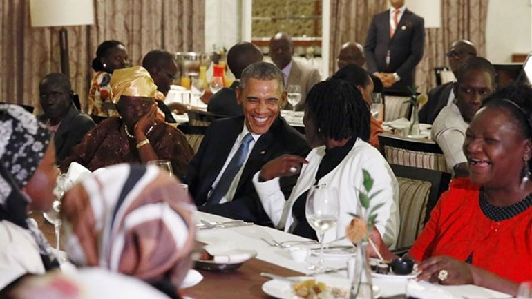 Ομπάμα: Όταν ξαναέρθω στην Κένυα, δεν θα φοράω κοστούμι