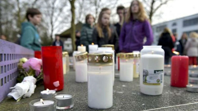 Με το πρώτο φως της ημέρας οι έρευνες στις Άλπεις