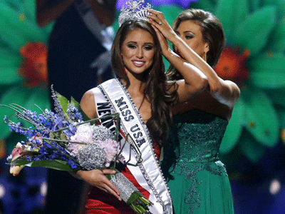 ΗΠΑ: Δίνουν το… βιός τους για να στεφθούν καλλονές!